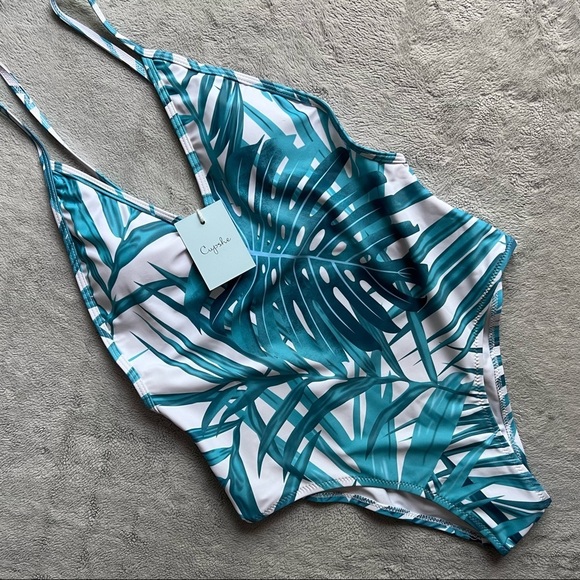 Cupshe Other - NWT Cupshe Story of Beach Leaves Palm Print V-Neck Cheeky One-Piece Swimsuit